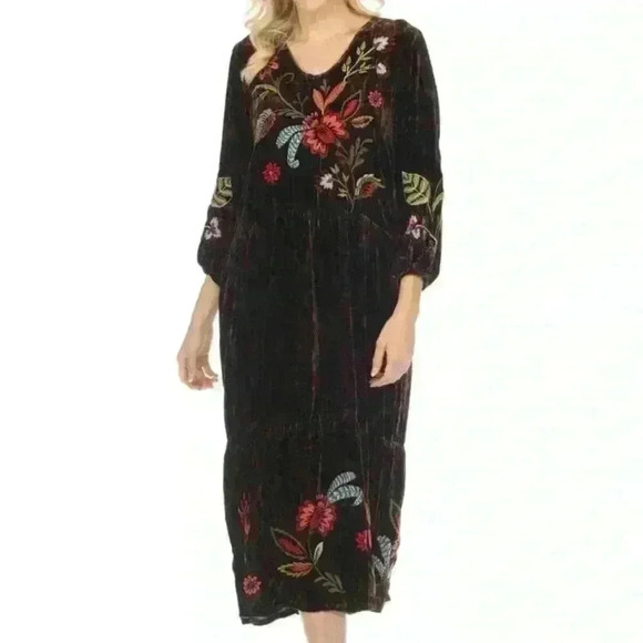 NWT Johnny Was JWLA Isabella Velvet
Embroider Tiered Maxi Dress Petite
Boho Chic - Picture 1 of 11